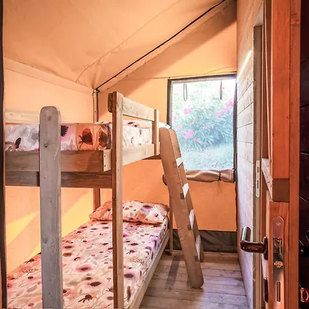 Vakantiehuis Glampingtent Zeus By Interhome *