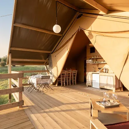 Vakantiehuis Glampingtent Zeus By Interhome