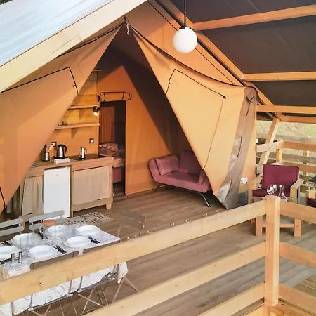 Vakantiehuis Glampingtent Zeus By Interhome Riparbella