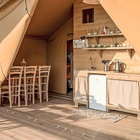 Vakantiehuis Glampingtent Zeus By Interhome *